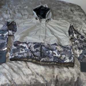 Camo under armour wind breaker